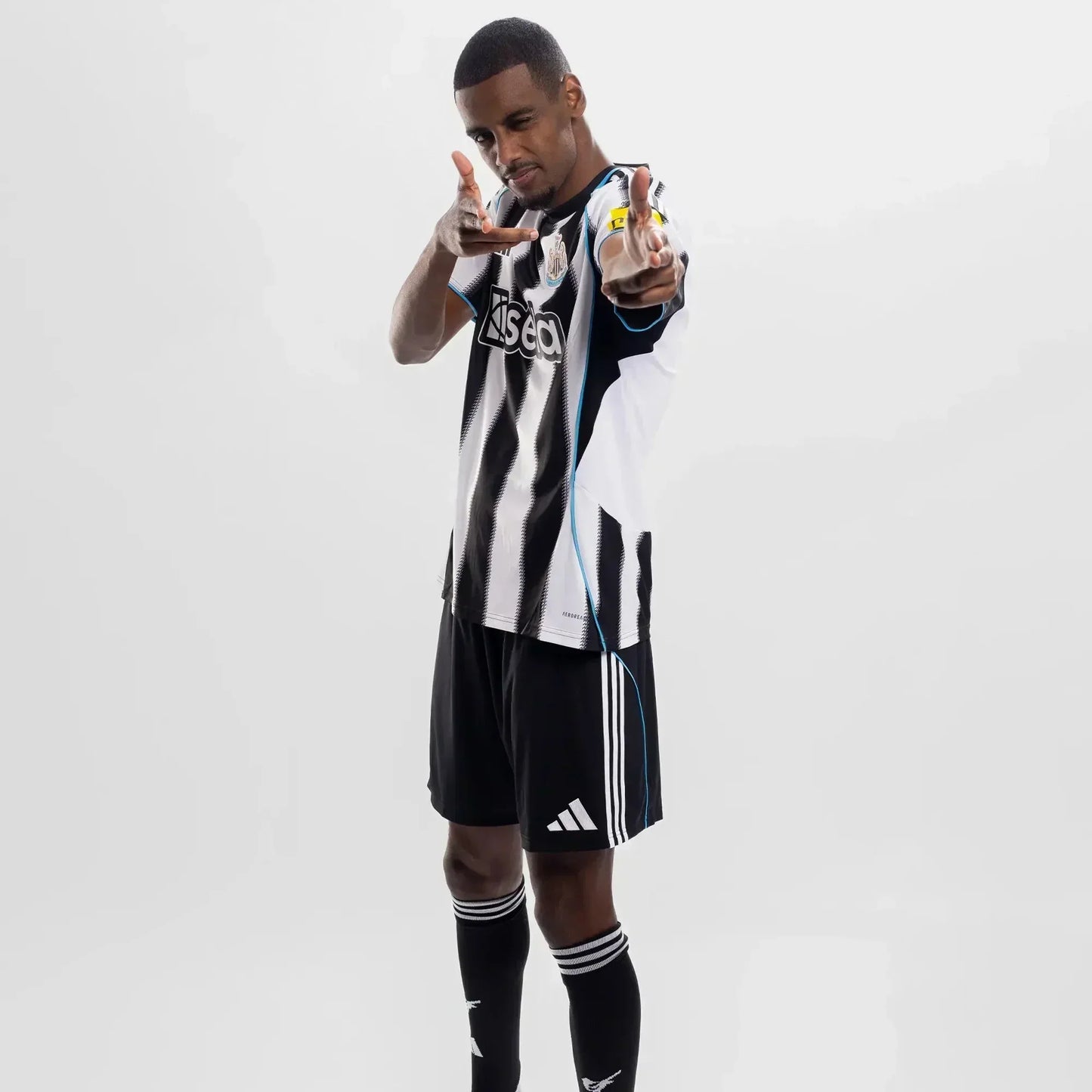 Camisa adidas Newcastle 2025/26 I