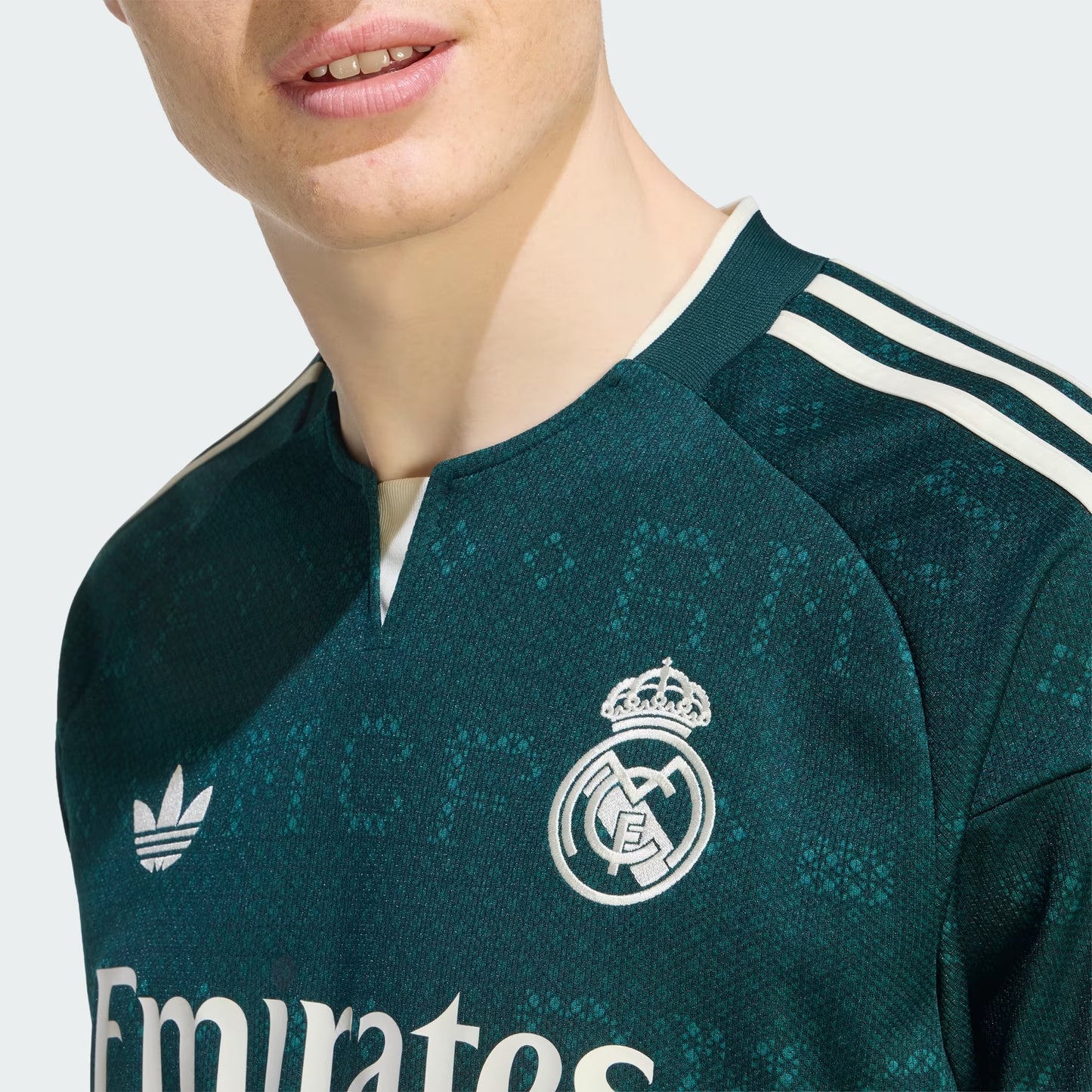 Camisa Adidas Real Madrid II 26/27